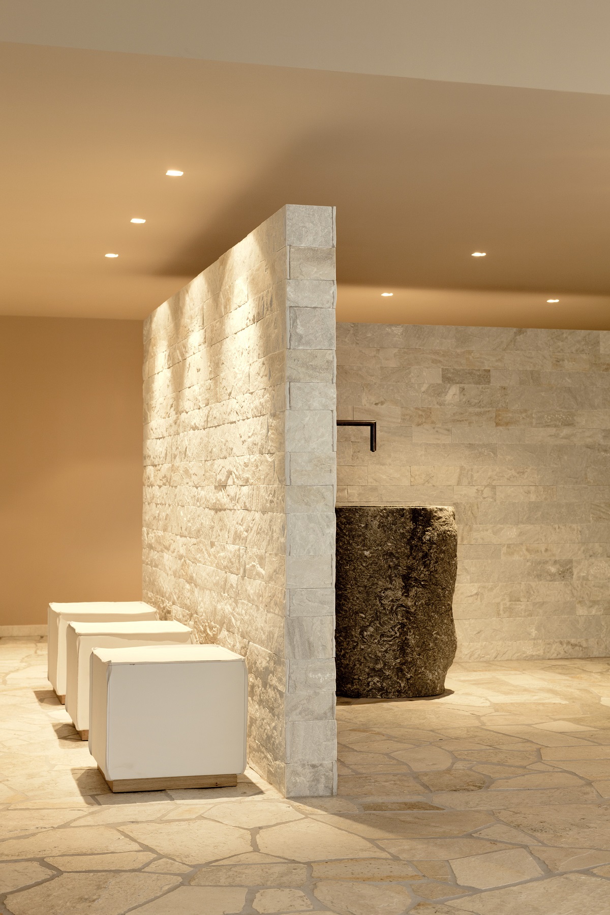 stone surfaces and minimal design in COMO Shambala sauna